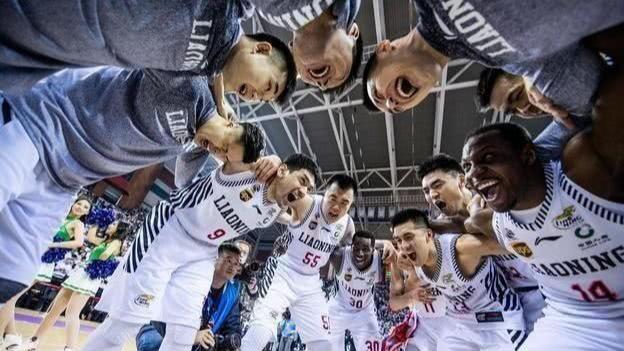 辽宁队的阵容配置问题是球队的中心问题，没有核心球员了