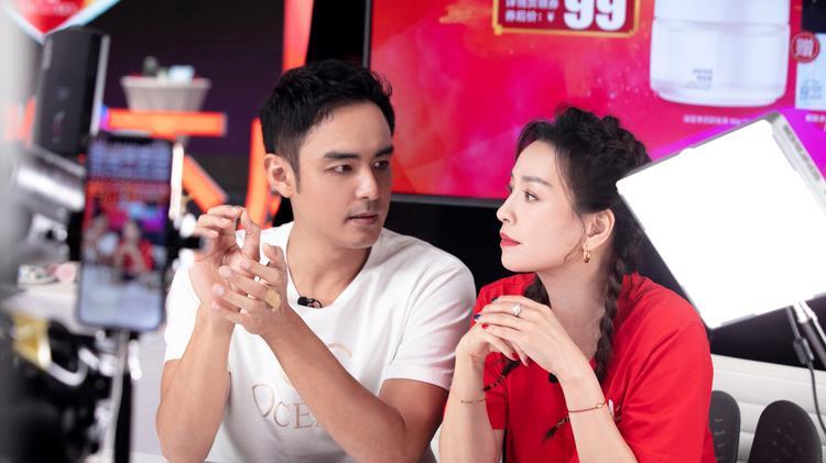 娱乐圈消费降级？有爆料称艺人爱去的地方从酒吧变成了网吧！