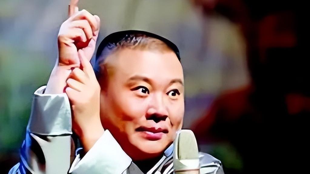 相声巨匠的陨落？德云社的辉煌与郭德纲的隐痛，谁是赢家？