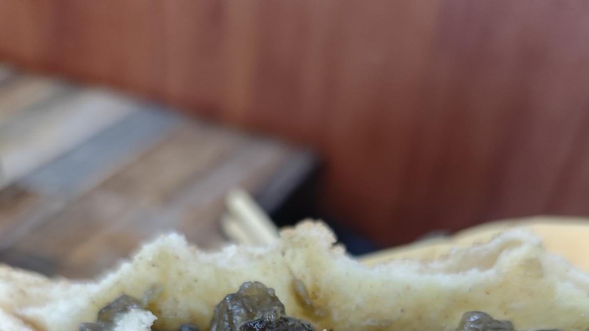 在兰考，品尝高炉烧饼加凉粉，外地人的舌尖发现故乡味道！