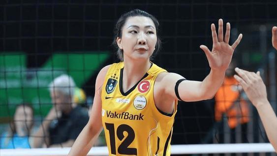 留洋泡汤？中国女排队长遇健康危机，无缘全运会后，或出国无望！