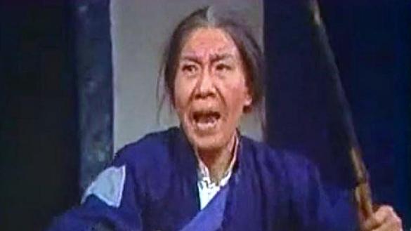 袁雪芬拍摄越剧故事片《鸡鸣早看天》的前前后后