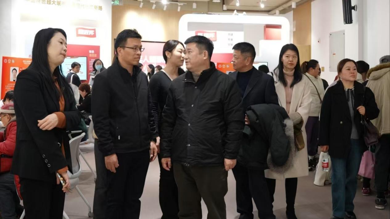 中国老龄事业发展基金会“老年人糖尿病康复公益行”  走进上海黄浦