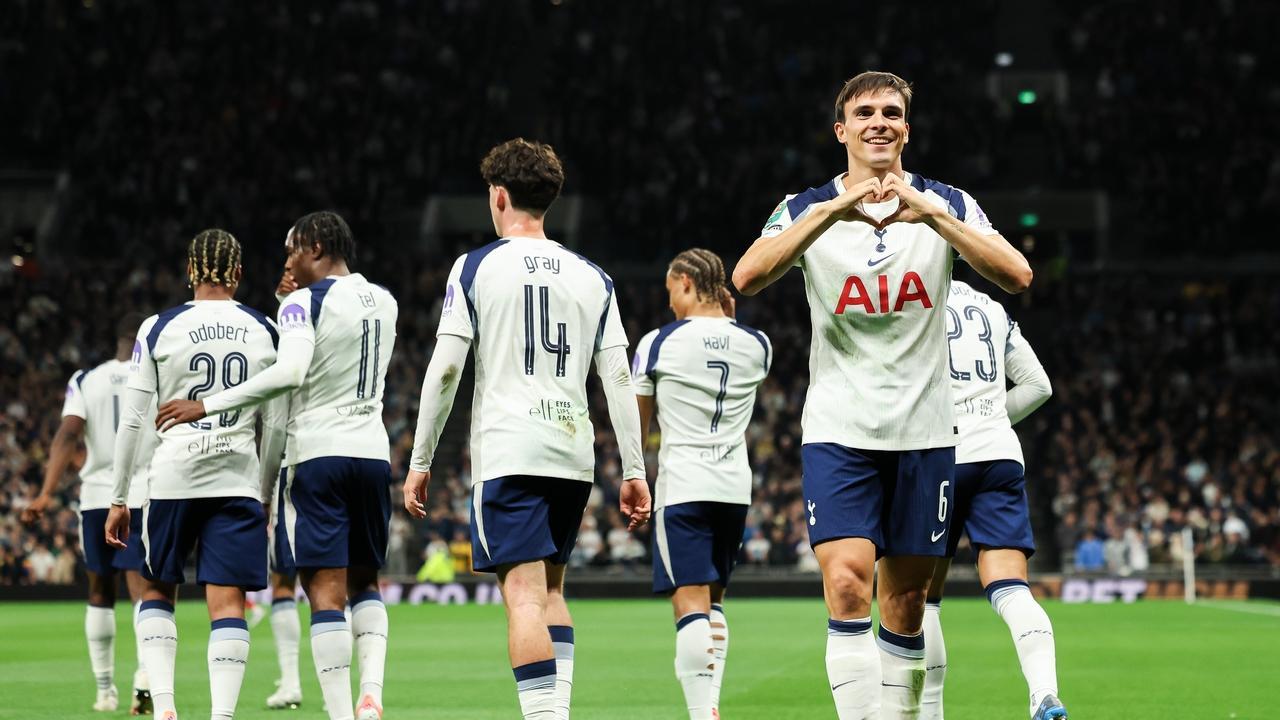 热刺迎战维拉，北伦敦上演战术博弈