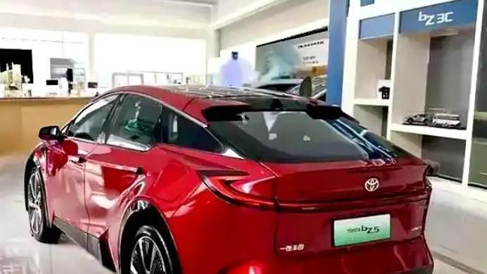 一汽丰田bZ5：满足百姓“安全、省心、省钱”的购车诉求！