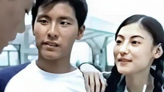 “照片事件”十七年后，才领悟给张柏芝勇气的并非谢霆锋，而是他