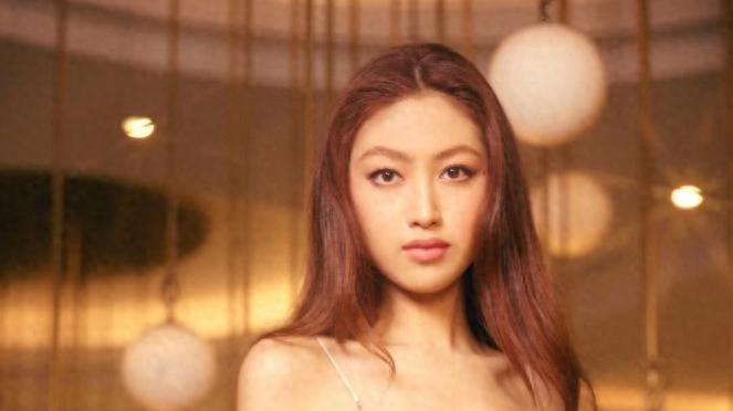 星二代的逆袭：伦敦名校学霸任晴佳的闪耀人生，她会成为下一个传奇吗？