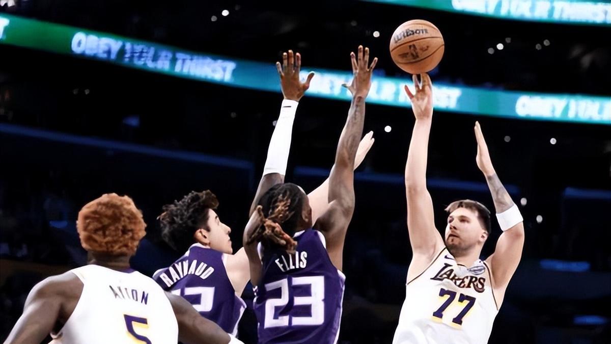 湖人赢国王暂时止血，但远远还未回到正轨