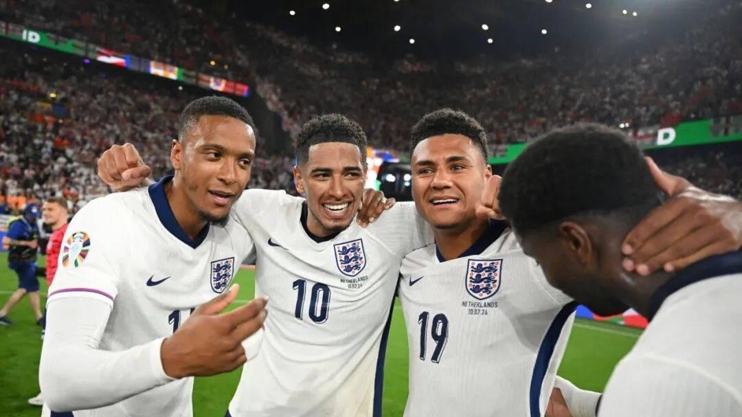 11月16日足球实力解读：3场比赛 附：比分 进球数 胜平负！