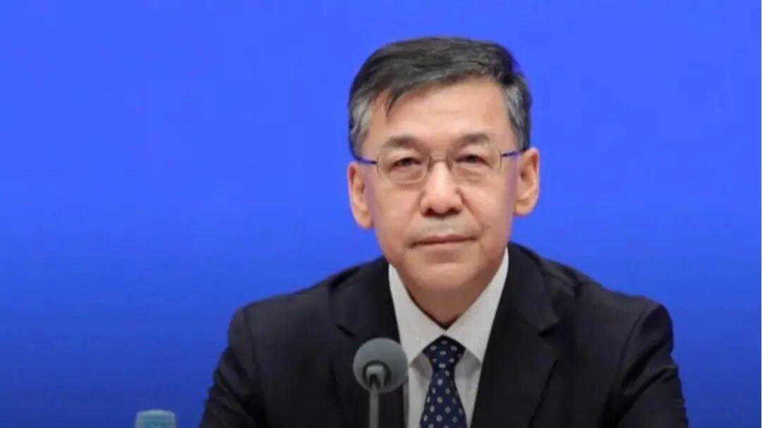 我用一辆增程车的钱当学费，教会自己下一辆必须买纯电