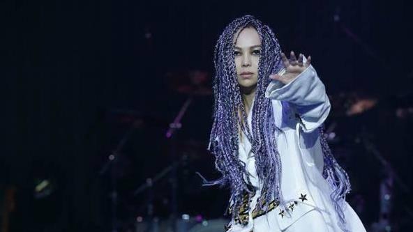 张惠妹被调侃胖成石矶娘娘，歌迷：她都50多了还要她怎样！