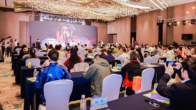 “歌游内蒙古·冰雪悦申城”2025内蒙古冬季文化旅游推广活动暨产业招商洽谈会在上海举办