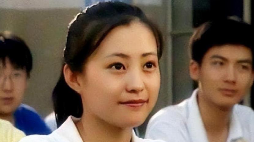 郝蕾的人生剧本：三度情伤终悟父爱 , 单身母亲的双面人生