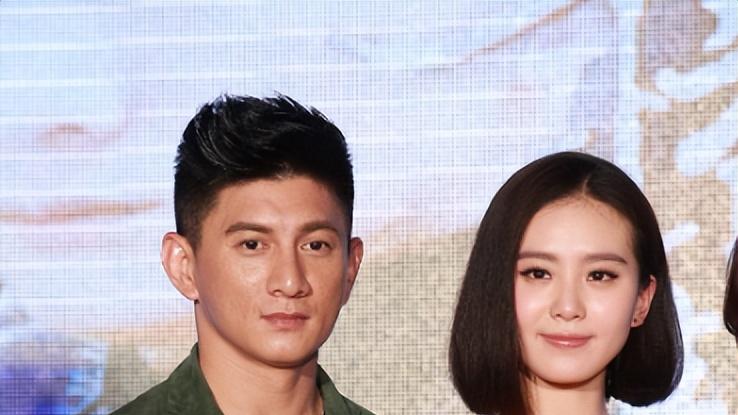 55岁吴奇隆黄发现身！从荧幕“四爷”到舞台重启，状态引发关注