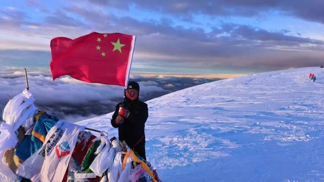 登山遇难后续，好友透露队友坑死人，临终前朋友圈曝光，网友谴责
