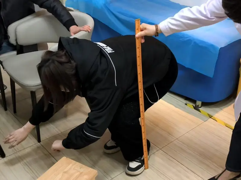 类风湿别在闷头吃药了，从免疫平衡入手，轻松告别关节疼痛！