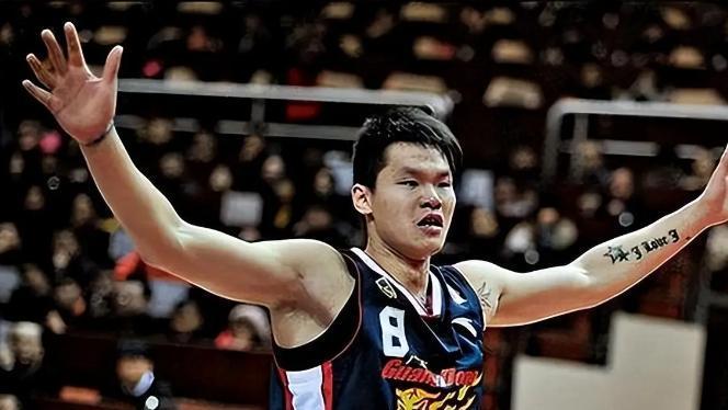 CBA万分俱乐部揭秘：30年仅仅5人达成，现役球员中郭艾伦最具潜力