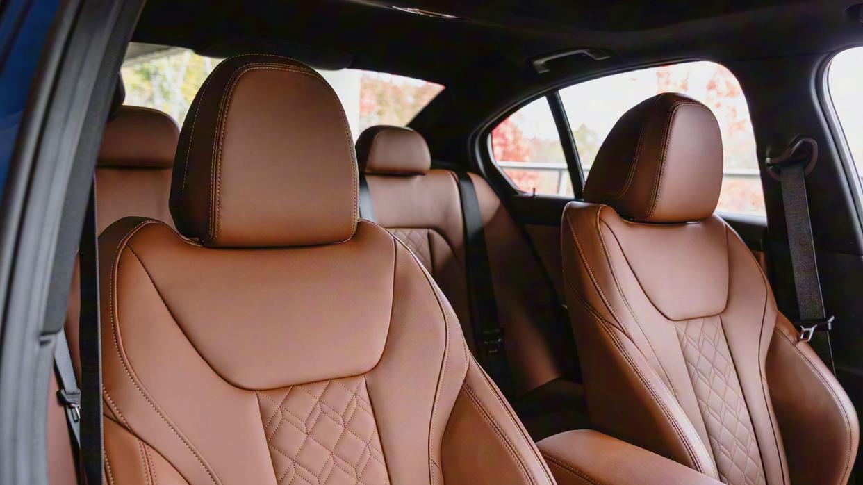 宝马“性能车”，搭载直六发动机，配M运动套件，386马力加速4.2s