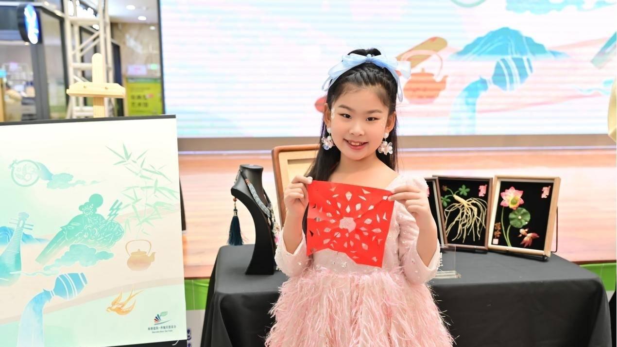 【尽善尽美】星徽映非遗 匠心承文脉 梅赛德斯-奔驰星愿基金长春中升之星社区公益基地主题活动