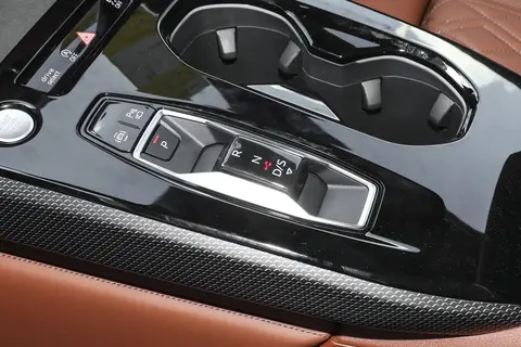 想撒野，还想顾家？奥迪A5L 2026款 2.0T乾崑辅驾®版香不香？