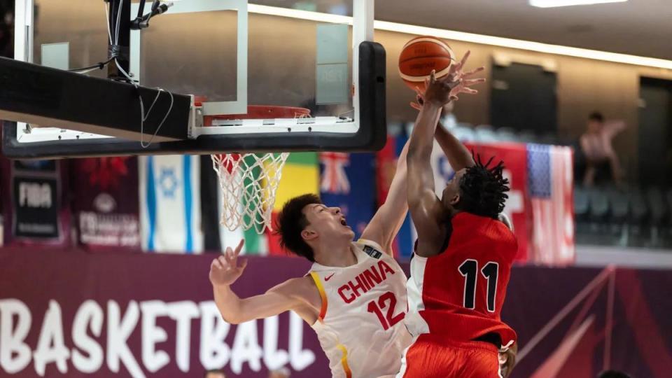 受追捧！男篮小将郇斯楠收到8所NCAA名校邀请，世青赛表现或征服全美