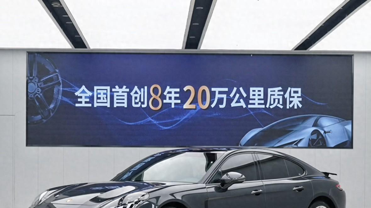 3.6万公里一手帕拉梅拉，76.8万圆你西装暴徒梦？