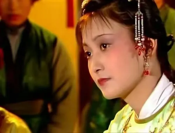 看懂迎春母亲早逝的秘密，才懂邢夫人无儿无女的真相