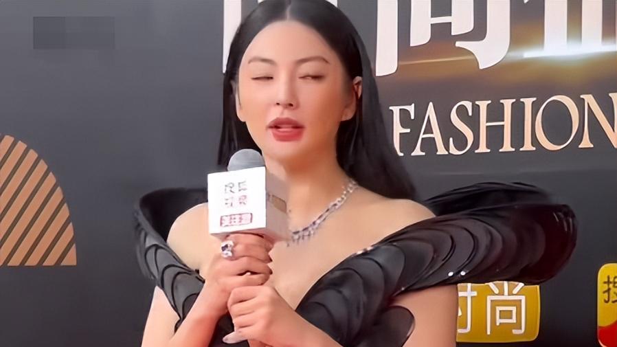 北京时尚盛典红毯：明星网红运动员齐登场，蒋欣好瘦，马丽好嫩