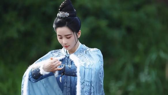 当前很火的五部电视剧，《漫城》排在倒数，你在追哪一部？