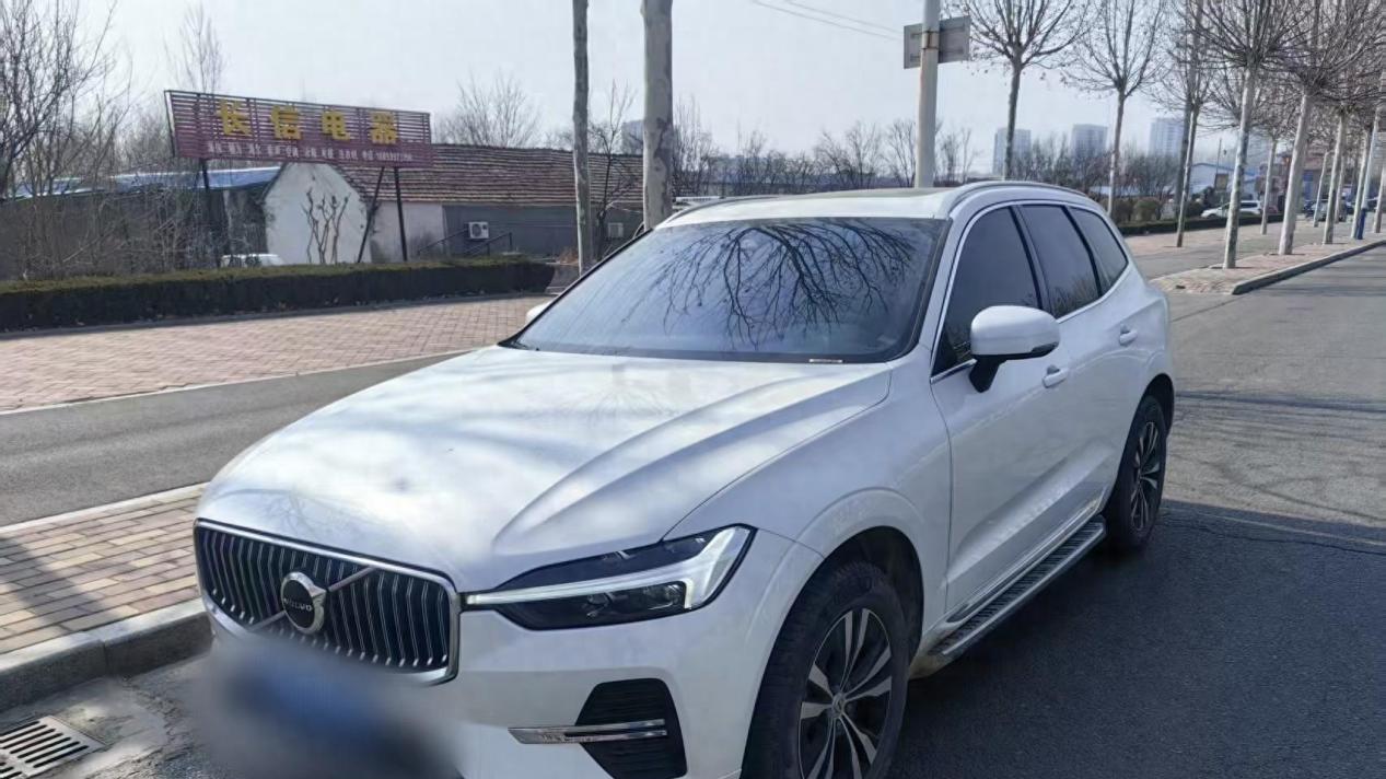2022款沃尔沃XC60，2.4万公里一手准新车，豪华SUV新选择？