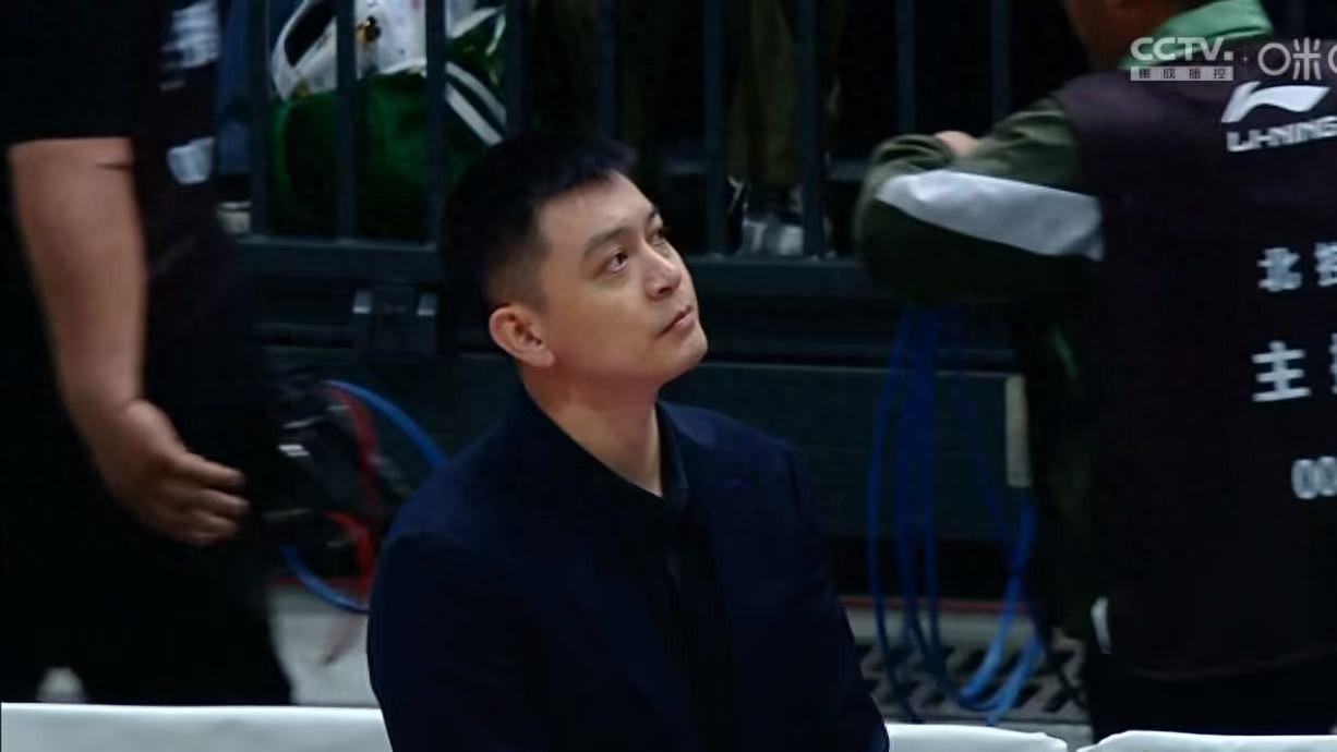 辽篮逆境突围，季后赛谁能撼动？冠军悬念，一触即发！