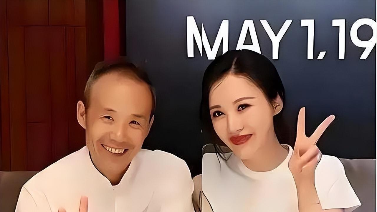 74岁VS44岁：王石与田朴珺的婚姻，一个拼命证明自己还年轻，一个死死捍卫不爱钱