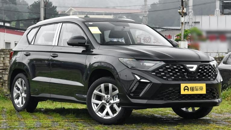 10万级SUV终极抉择：日系省油王VS德系操控王，谁才是家庭首选？