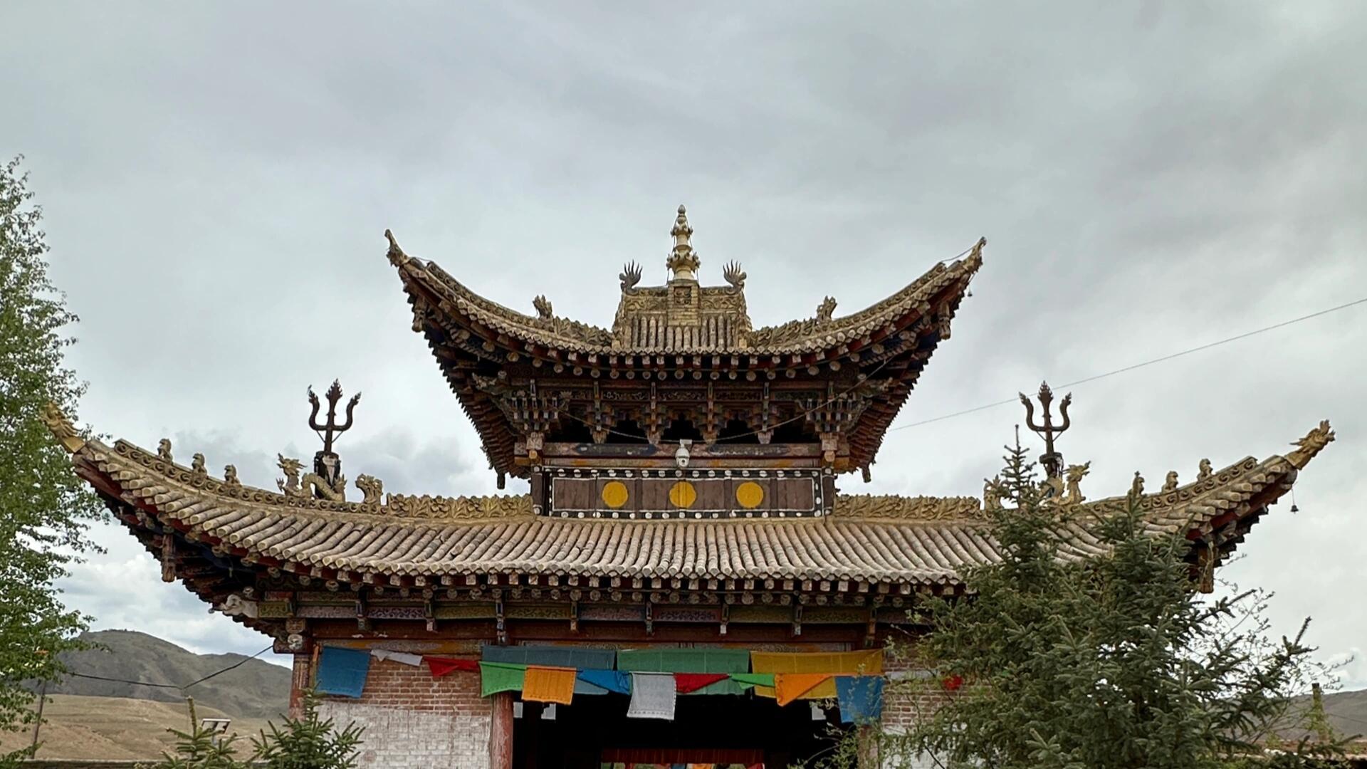 被低估的千年古刹，作海寺苯教文化，每一处都藏着故事