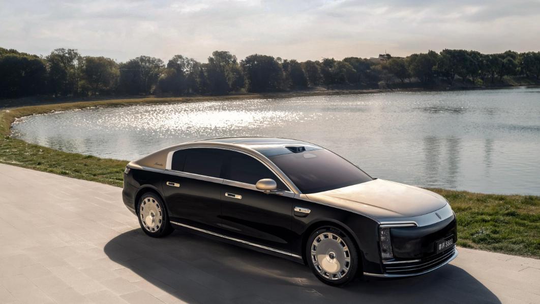 尊界S800 MPV：重新定义高端商务出行新标杆