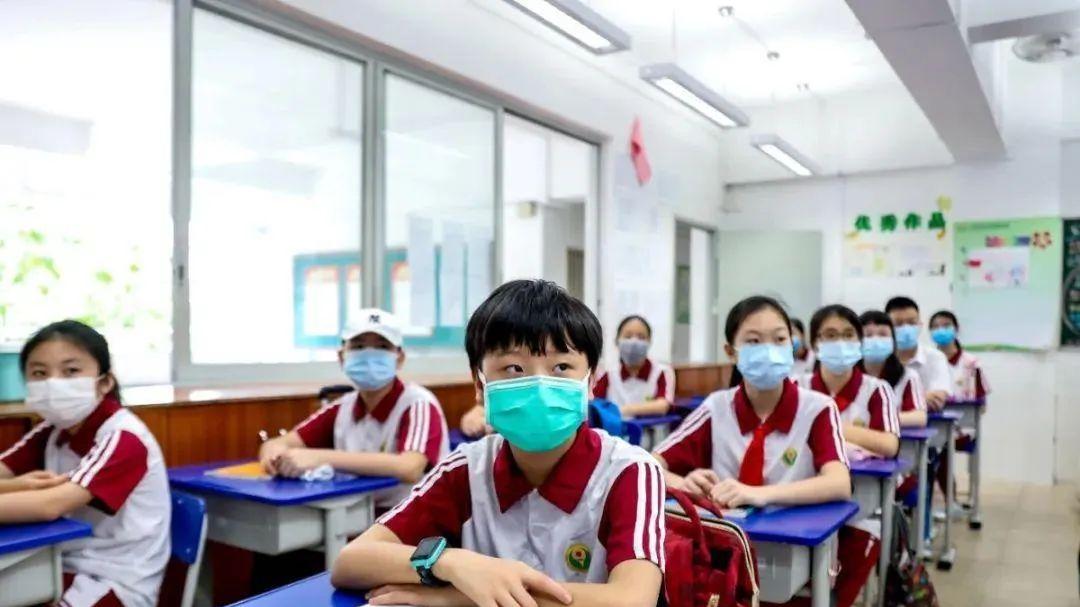 寒假来了，老师提醒：自律者出众，懒散者出局！