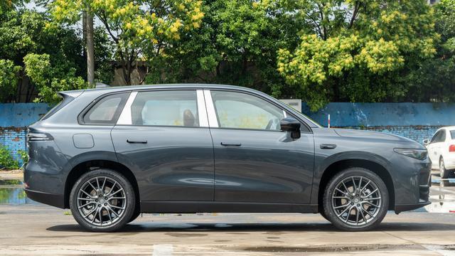 全域800V+高通8295芯片，试驾零跑C10，家用SUV新选择