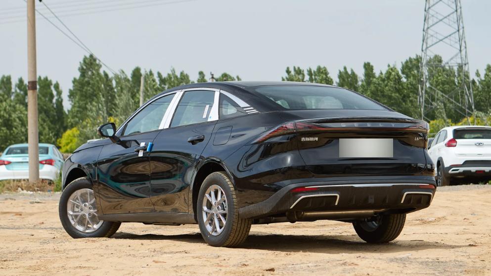 7.98万起售，续航可达2000km？这款紧凑型车有点意思