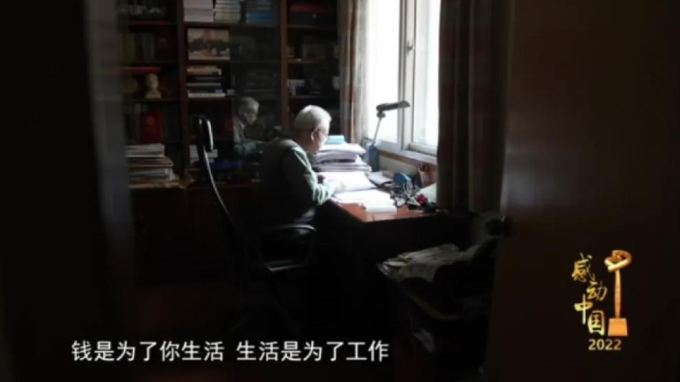 中国为啥有底气不开第一枪？钱七虎：敌人的核打击我们防得住