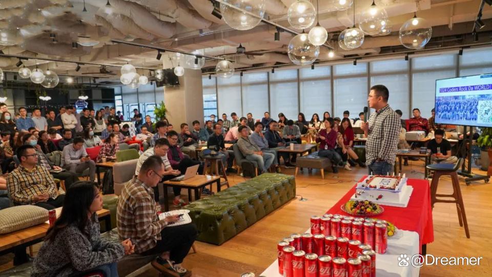 极越夏一平是如何上位成功的