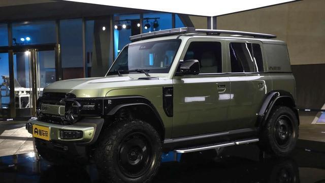 iCAR V23电动SUV亮相，突破操控新境界，谁还说电动车缺乏驾驶乐趣