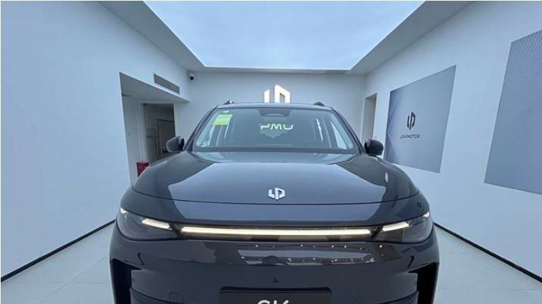 不愧是中大型SUV“硬菜”？高阶智驾+大六座，关键才15.58万起