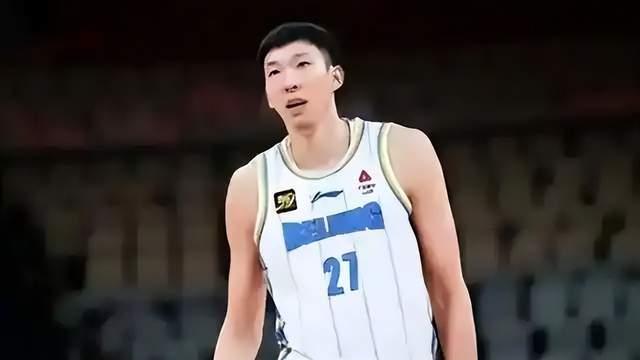 周琦主动申请技犯找理由不想打球？看看队友的反应就明白了