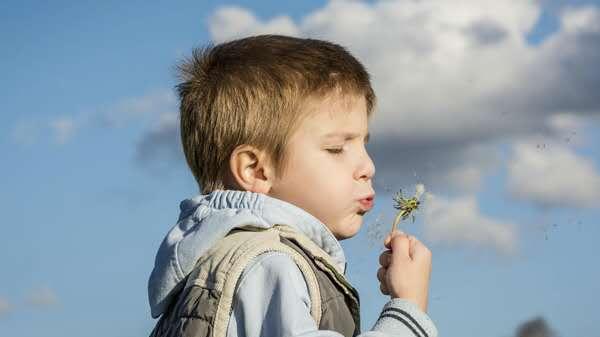 请珍惜你身边那些性格安静的人，因为他们都是“宝藏男孩/女孩”
