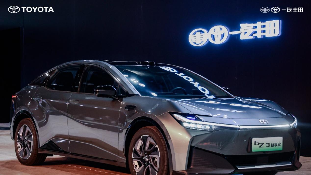 TiME 3.0 技术托底，三款车精准破局：一汽丰田用 “油电双共进” 承包全场景出行
