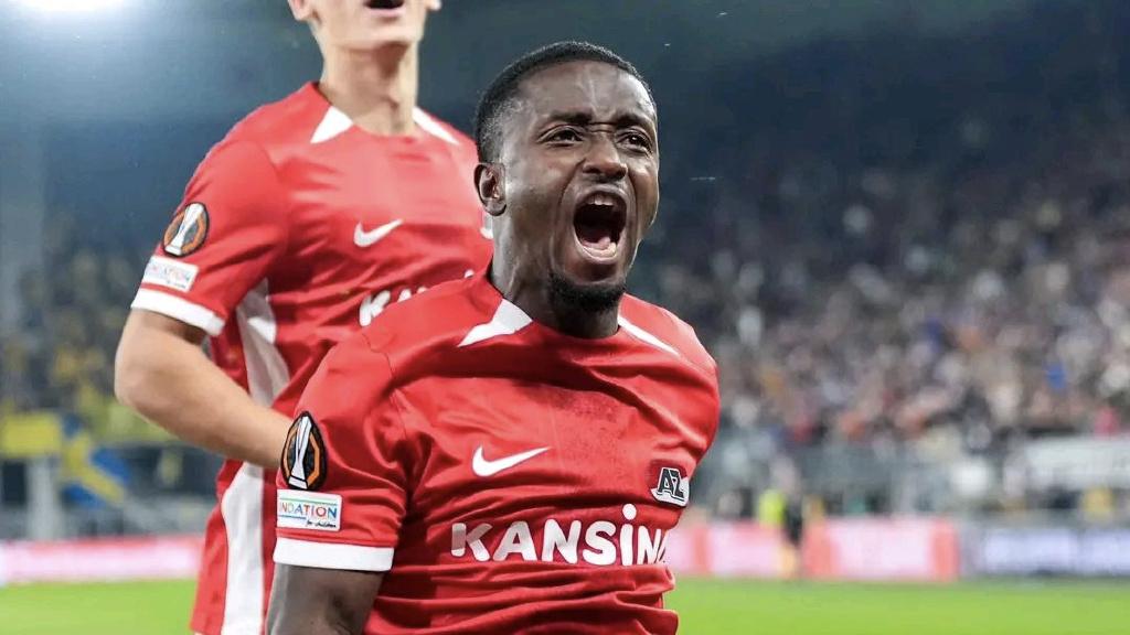 【足球推荐12月7日】泪水洒满白馒头，给个赞赞行不行。是兄弟就来砍我