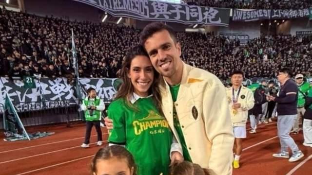 力挺邵佳一！塞尔吉尼奥: 国足会在新帅带领下变好，我随时可以帮忙！