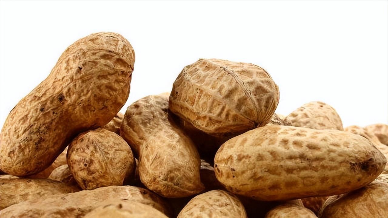 花生多次被关注，糖尿病患者常吃花生，身体会发生哪些变化？