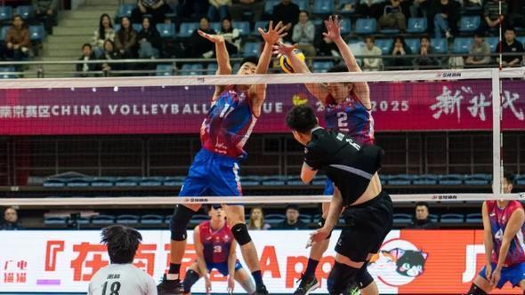 北京男排客场胜江苏南京拦网太猛俞元泰顾沁凡联手35分仍输球