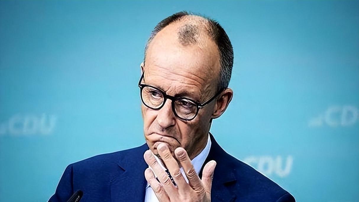 终于拨通中方电话，王毅外长提出三点要求，德外长连说“好好好”